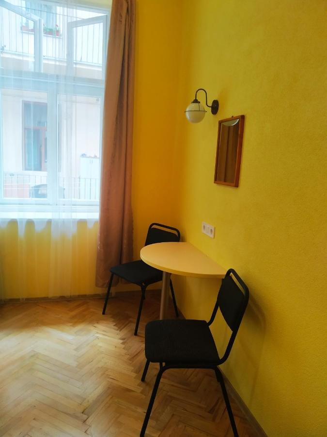 On Yaroslava Mudrogo 14 *