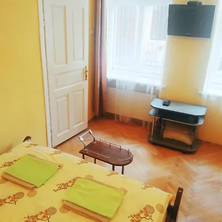 Lviv Appartment On Yaroslava Mudrogo 14 Экстерьер фото