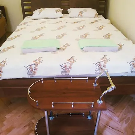Lviv Appartment On Yaroslava Mudrogo 14 Экстерьер фото