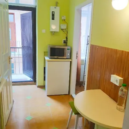Lviv Appartment On Yaroslava Mudrogo 14 Экстерьер фото