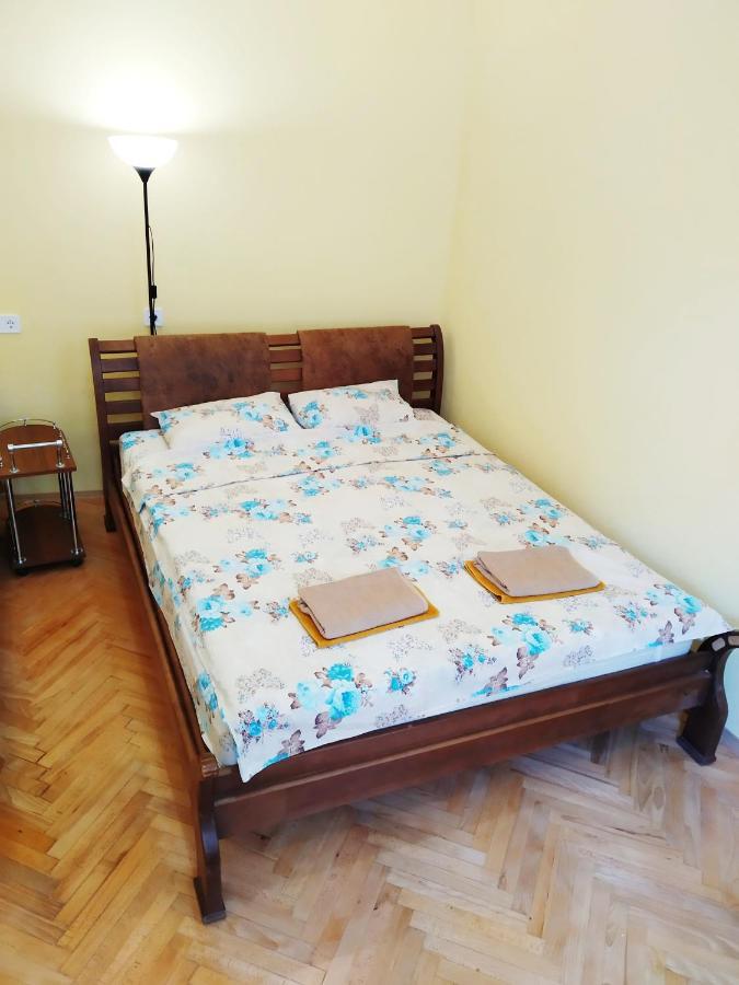 On Yaroslava Mudrogo 14 Lviv