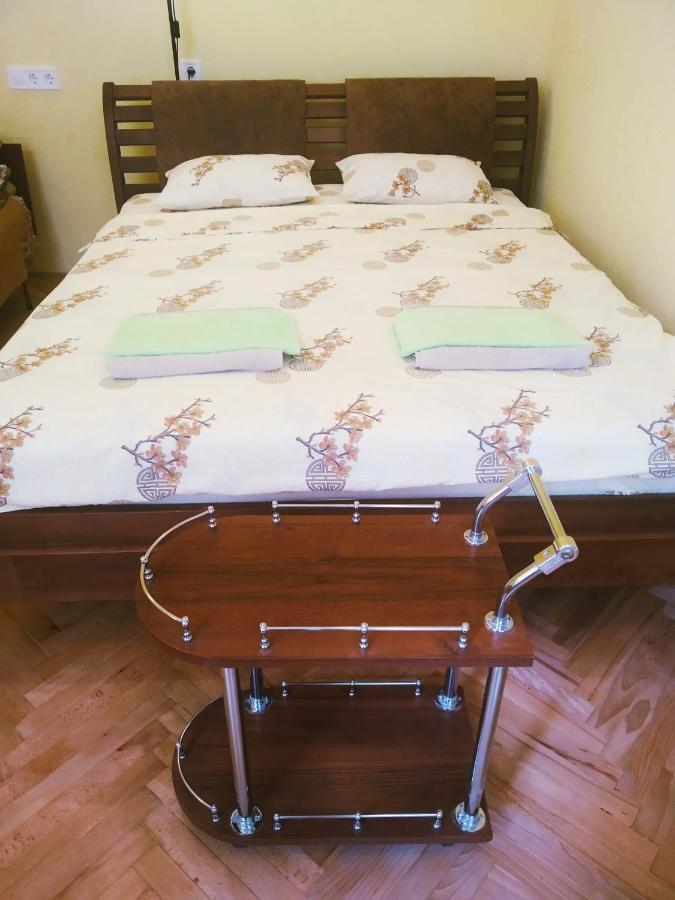Apartment On Yaroslava Mudrogo 14 *